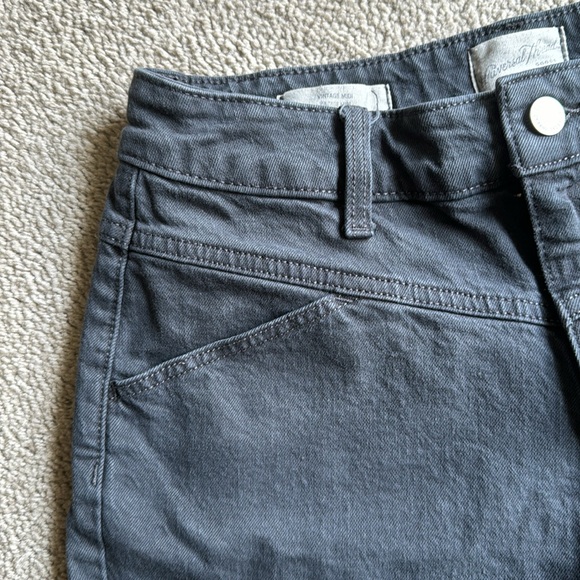 Universal Threads Vintage Midi Shorts - Picture 2 of 5